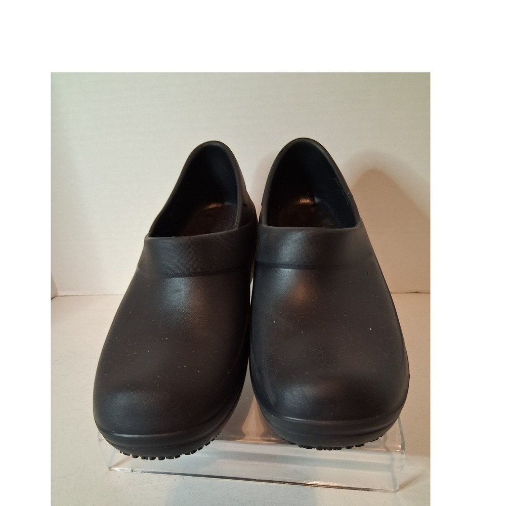 Women's CROCS  Size 8 Work Clogs Shoes Slip Resistant Safety Chef Nurse